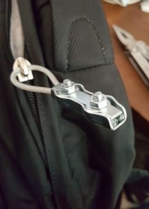 DIY zipper loops